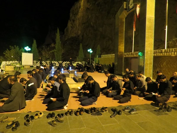 برگزاری مراسم عزاداری سیدالشهداء با عنوان از حسین (ع) تا حسین 2