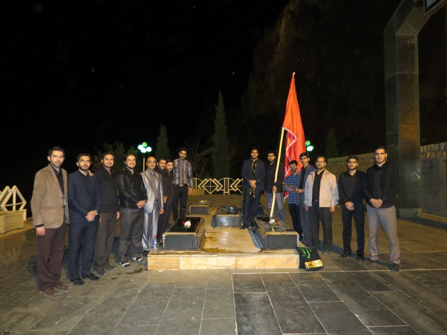 برگزاری مراسم عزاداری سیدالشهداء با عنوان از حسین (ع) تا حسین 4