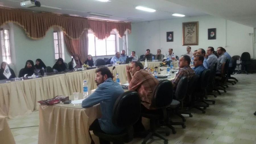 برگزاری دوره های آموزشی کارکنان (هیات علمی - اداری و خدمات عمومی)  5