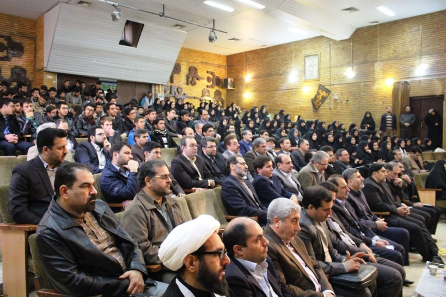 برگزاری نشست احیای امر به معروف و نهی از منکر به مناسبت بزرگداشت هفته بسیج 2