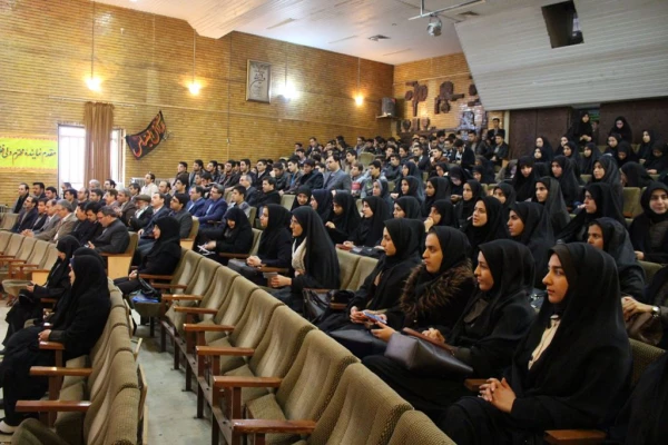 برگزاری نشست احیای امر به معروف و نهی از منکر به مناسبت بزرگداشت هفته بسیج 3