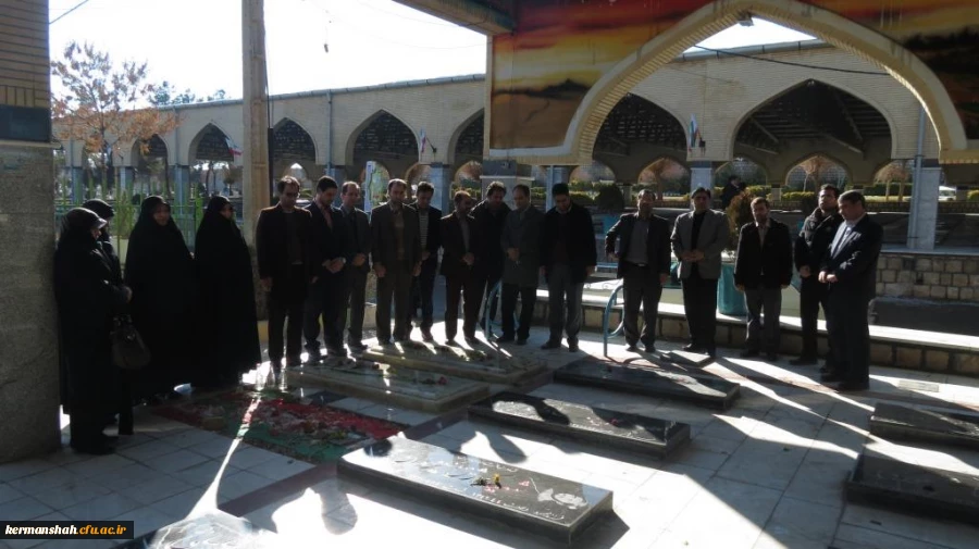 برگزاری مراسم غبارروبی و عطرافشانی قبور مطهر شهداء  2