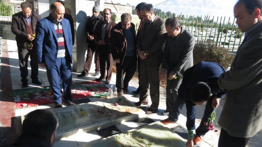 برگزاری مراسم غبارروبی و عطرافشانی قبور مطهر شهداء  4