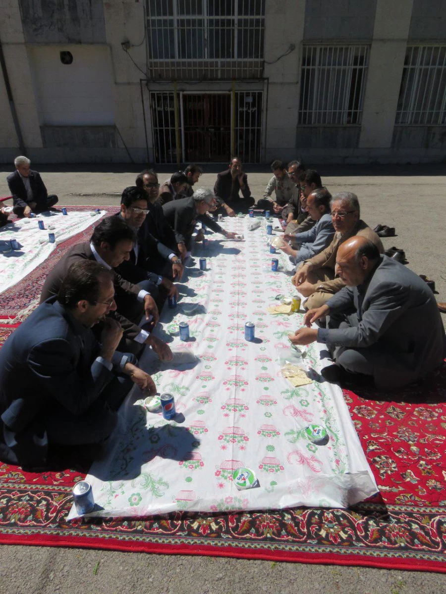 گزارش تصویری:
دیدار صمیمی مدیریت امور پردیس های استان کرمانشاه با کارکنان پردیس ها به مناسبت آغاز سال 1396 و تبریک سال جدید 6