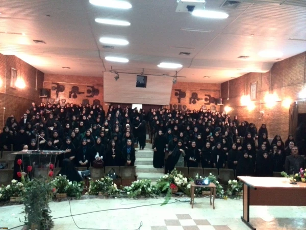 221831_2474302562_3264_2448