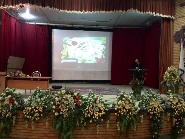 221836_3089755024_3264_2448