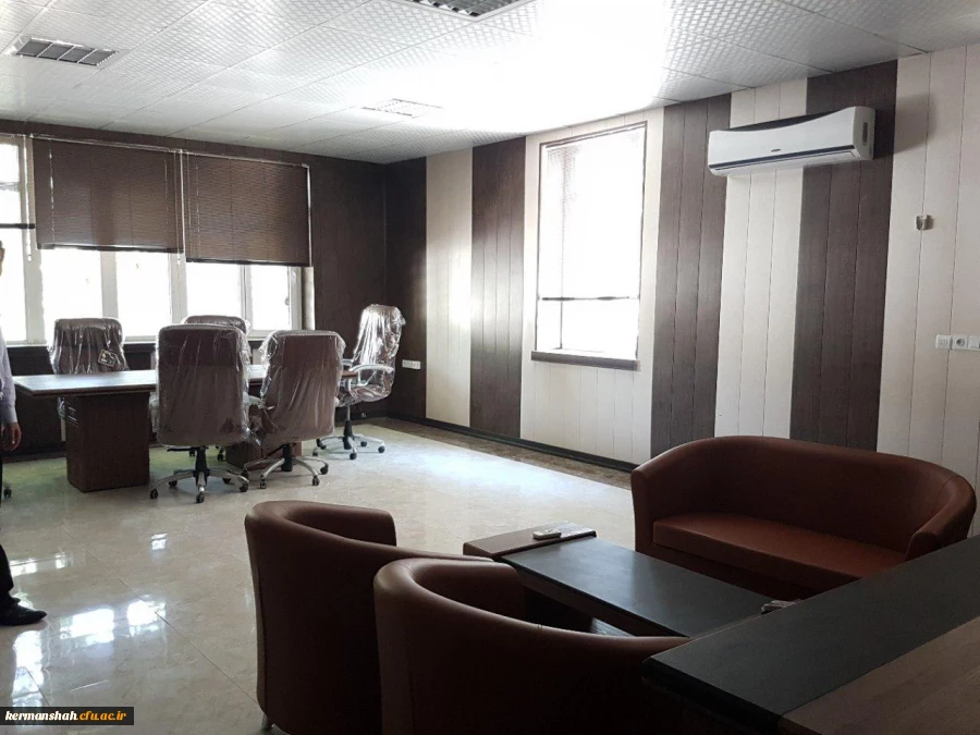 اتاق ریاست مدیریت امور پردیس ها ی استان