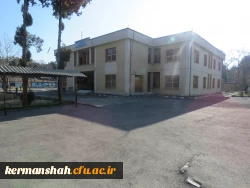 مرکز شهید مطهری یا ساختمان شماره ۲ پردیس شهیدصدوقی با مساحتی حدود 16885 متر مربع در بلوار شهید بهشتی