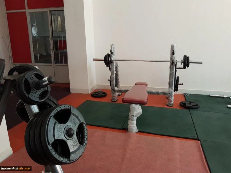 سالن بدنسازی مرکز شهید مطهری