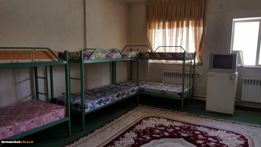 تجهیز خوابگاه ها تعمیر پرده ها و خرید تخت و تشک