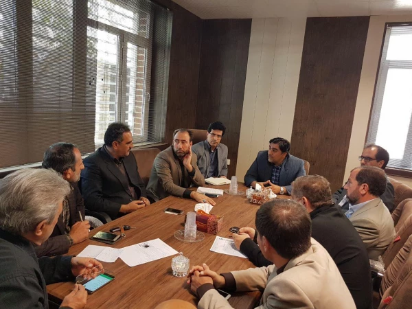 جلسه فوق العاده مدیریت دانشگاه فرهنگیان کرمانشاه در راستای کمک رسانی به مناطق زلزله زده 2