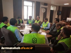 دومین جلسه ی کمیته مدیریت بحران و ستاد کمک های دانشگاه فرهنگیان به زلزله زدگان 4