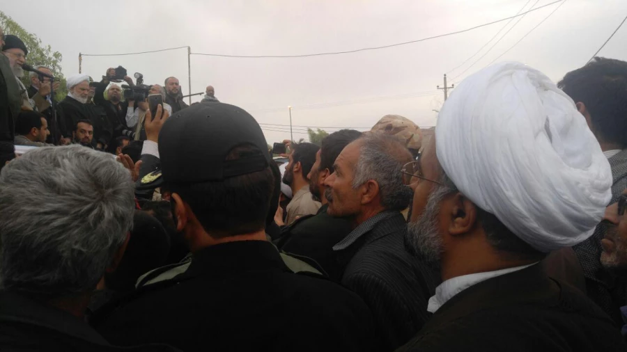 دیدار حجت الاسلام و المسلمین صاحب الامری با  زلزله زدگان شهرستان سرپل ذهاب و قصرشیرین 2