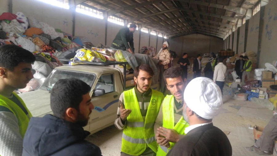 دیدار حجت الاسلام و المسلمین صاحب الامری با  زلزله زدگان شهرستان سرپل ذهاب و قصرشیرین 6