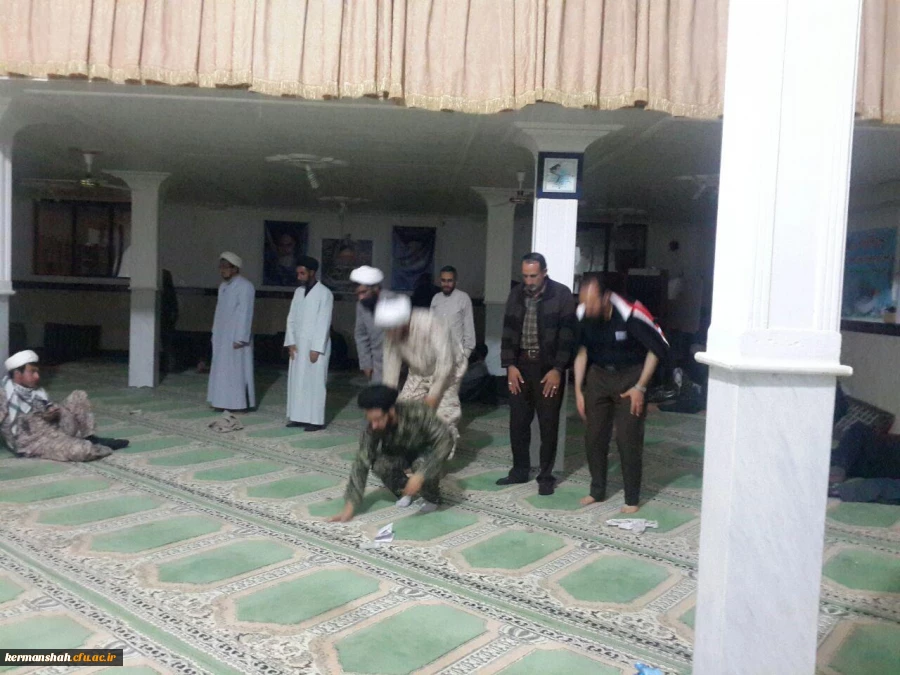 گزارش تصویری از کمک رسانی دانشگاه فرهنگیان به زلزله زدگان 13