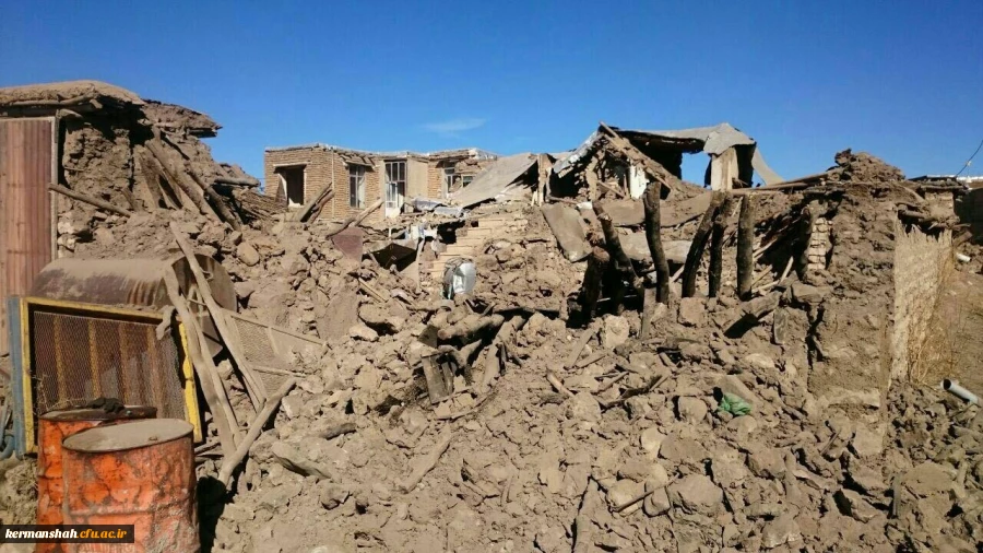 گزارش تصویری از کمک رسانی دانشگاه فرهنگیان به زلزله زدگان 26