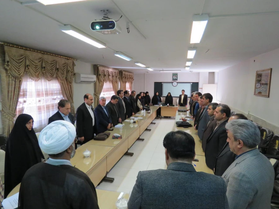 اولین جلسه هم اندیشی اساتید و نخبگان دانشگاه فرهنگیان استان کرمانشاه برگزار شد 3