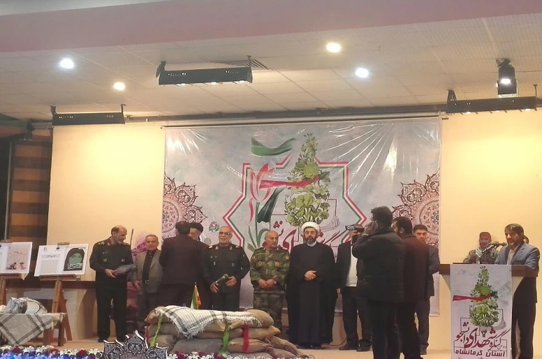 حضور مسئولین و کارمندان و دانشجویان دانشگاه فرهنگیان کرمانشاه
در دومین کنگره بزرگ شهدای دانشجوی استان کرمانشاه 7