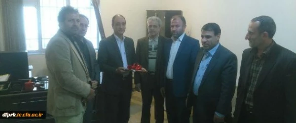 تقدیرازهمکاران جانبازوایثارگر
 2