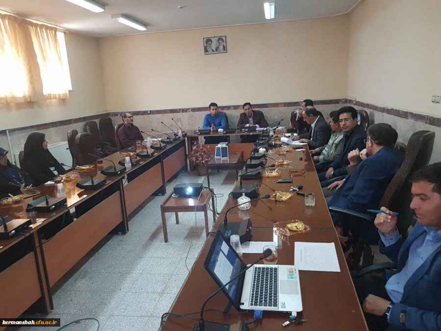 جلسه هماهنگی کمیته های اجرایی همایش کشوری کلاس های چند پایه برگزار شد. 2