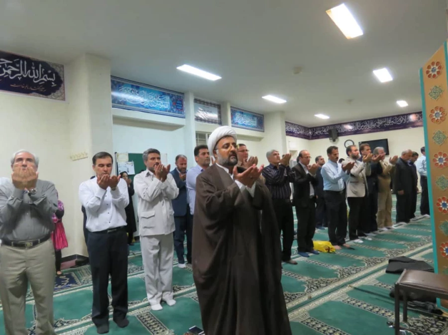 جلسه هم اندیشی اساتید با موضوع  مطالبات امام و رهبری از تربیت معلم و دانشگاه فرهنگیان برگزار شد 8