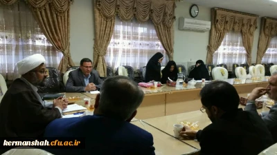 اولین جلسه هم افزایی اساتید گروه معارف با حضور مسئول نهاد مقام معظم رهبری برگزار شد