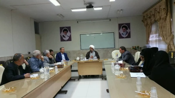 اولین جلسه هم افزایی اساتید گروه معارف با حضور مسئول نهاد مقام معظم رهبری برگزار شد 4