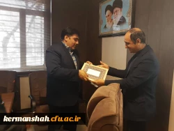 غرفه دانشگاه فرهنگیان استان در نمایشگاه دستاوردهای هفته پژوهش به عنوان رتبه برتر انتخاب شد 3