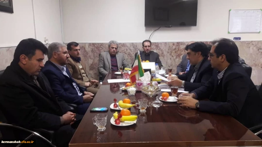 حضور دکتر فرهاد تجری در دانشگاه فرهنگیان کرمانشاه
دیدار با اساتید و مسئولین و پیگیری مسائل و مطالبات دانشگاه فرهنگیان 2