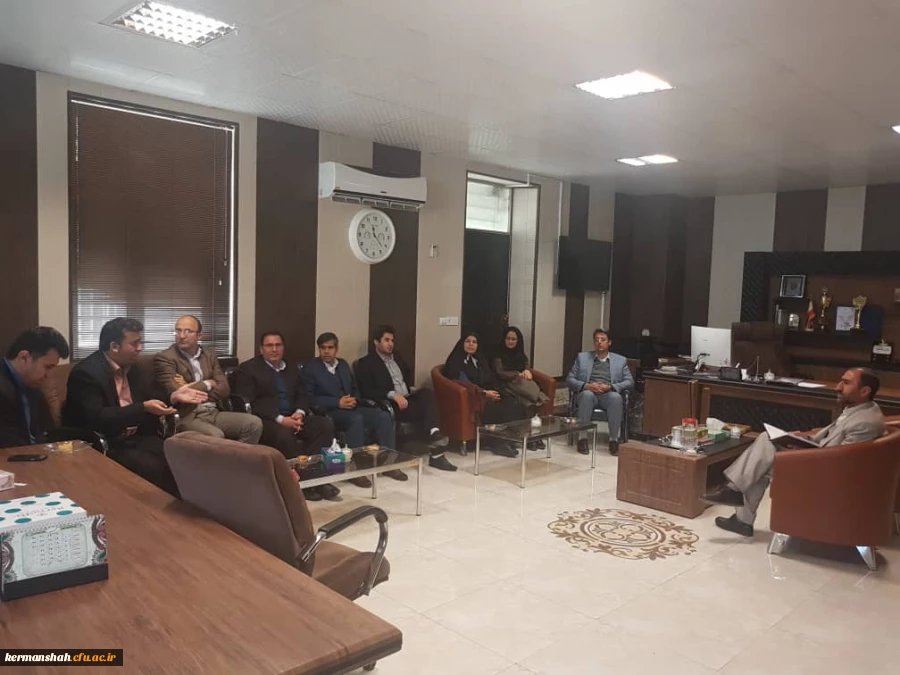 مامورین آموزشی دانشگاه فرهنگیان با دکتر محمدی دیدار کردند 2