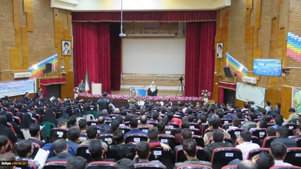 دومین همایش معلم مهدوی با حضور حجت الاسلام والمسلمین قرائتی برگزار شد 3