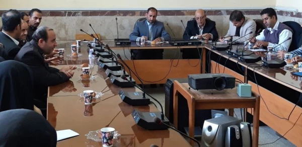 جلسه مدیریت اموراستانی با کارکنان خدماتی دانشگاه فرهنگیان برگزار شد. 2