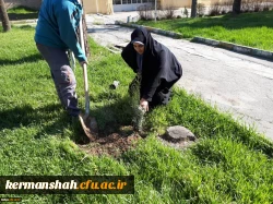 برنامه بزرگداشت هفته منابع طبیعی و روز درخت کاری در پردیس شهید صدوقی برگزار گردید 9