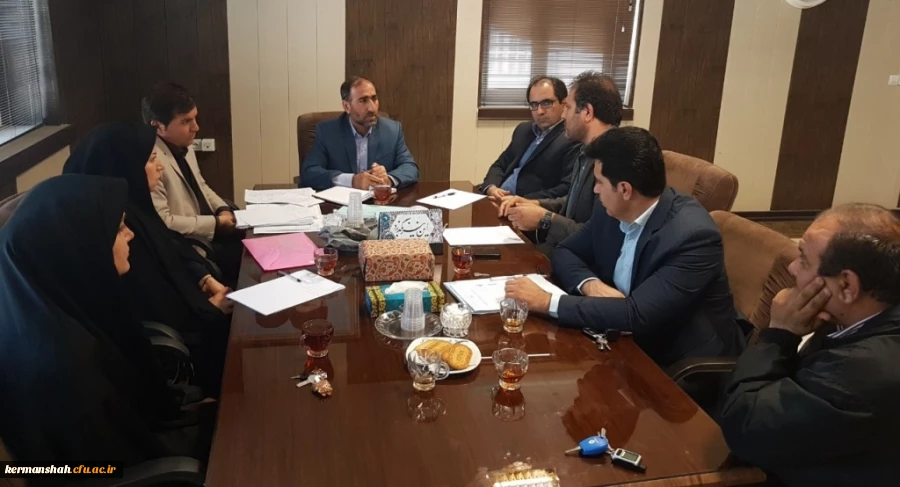 دیدار معاونین وکارشناسان آموزش پردیس های شهید رجایی وشهید صدوقی با مدیر امور پردیس های استان کرمانشاه  2