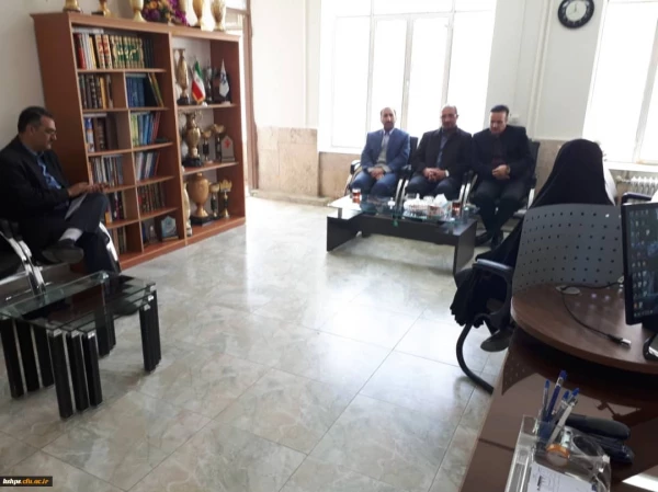 بازدید کارشناسان سازمان مرکزی از پردیس شهید صدوقی
 2