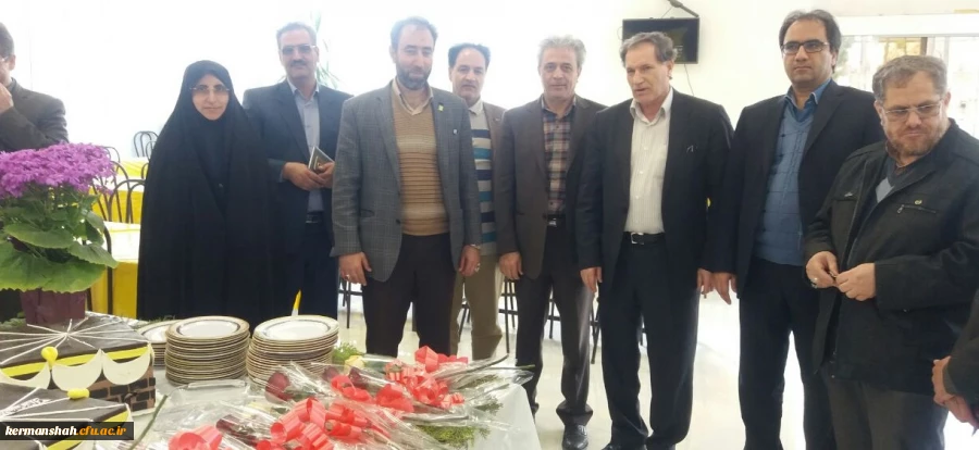 مراسم گرامیداشت ولادت حضرت علی (ع) وروزپدربرگزارشد. 2