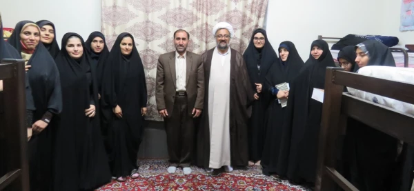 دیدار مدیر امور پردیس های استان ومسئول نهادنمایندگی مقام معظم رهبری با دانشجویان پردیس شهید صدوقی  3