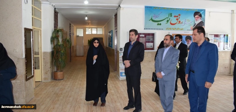 بازدیدمدیریت امورپردیس های استان ومدیرکل آموزش وپرورش ازدبیرستان شهید چمران ناحیه سه بمناسبت روز کارورزی  3