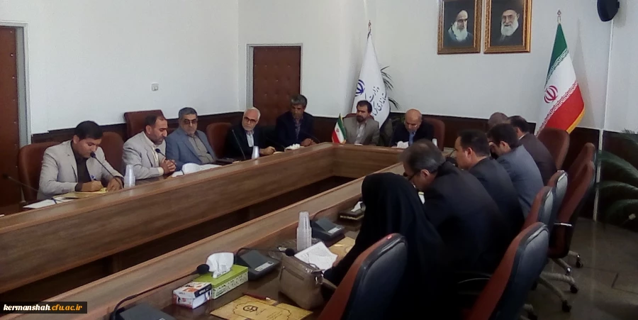 برگزاری جلسه مدیرامور پردیس های استان کرمانشاه با معاون سیاسی امنیتی استانداری 2