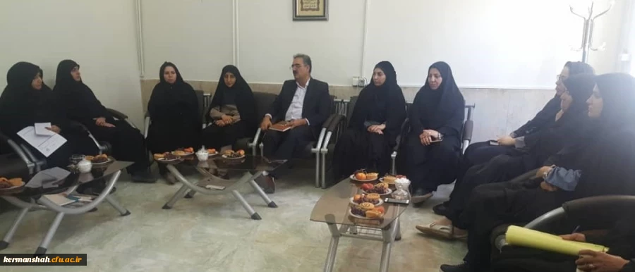 جلسه شورای اداری پردیس در خصوص استقبال از دانشجویان در آستانه سال تحصیلی جدید برگزار شد 2