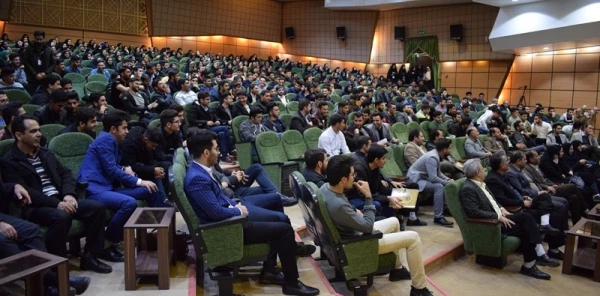 مراسم 16 آذر روز دانشجو در دانشگاه فرهنگیان کرمانشاه برگزار شد. 4