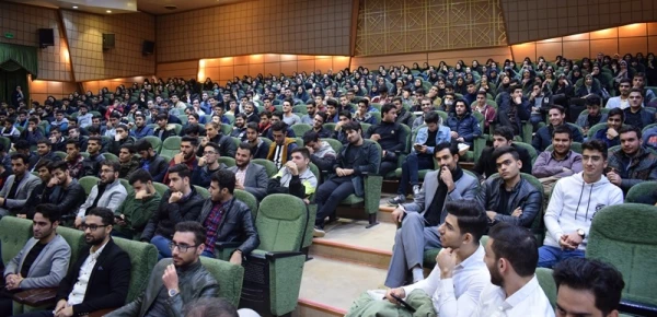 مراسم 16 آذر روز دانشجو در دانشگاه فرهنگیان کرمانشاه برگزار شد. 7