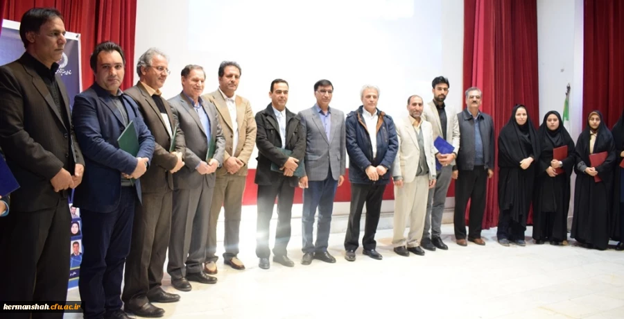 یکی از حوزه هایی که در دانشگاه به عنوان رسالت اصلی همیشه بایستی در حال فعالیت وتکاپو باشد حوزه پژوهش است. 2