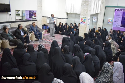 بمناسبت ولادت حضرت فاطمه زهرا(س) برگزار شد:

دیدار مدیرامورپردیس های استان با دانشجویان پردیس شهید صدوقی (ساختمان بعثت)