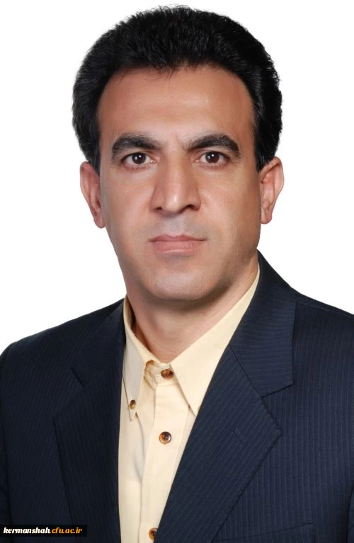 اکبر پرویزی