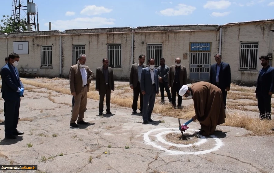 کلنگ پروژه عمرانی ساختمان سرای دانشجویی پردیس شهید صدوقی با ظرفیت 350 دانشجو به زمین زده شد. 2