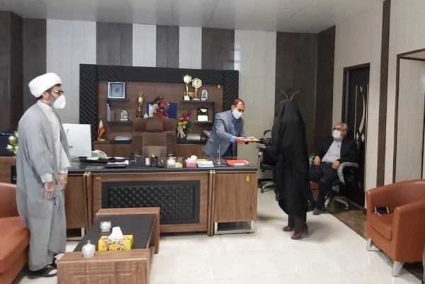 مراسم معارفه سرپرست پردیس شهید صدوقی کرمانشاه برگزار شد. 2