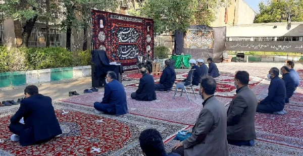 برگزاری مراسم عزاداری و زیارت عاشورا دردانشگاه به مناسبت ایام محرم 4