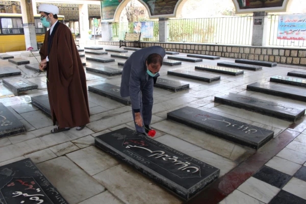 تجدید میثاق دانشگاهیان دانشگاه فرهنگیان کرمانشاه با شهدا 5