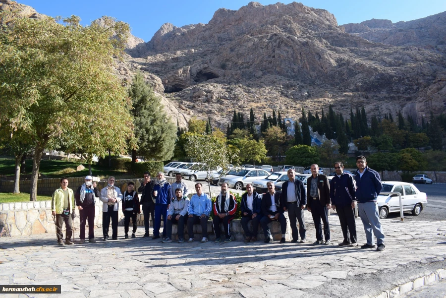 مراسم کوه پیمایی کارکنان دانشگاه فرهنگیان کرمانشاه به مناسبت هفته تربیت بدنی و هفته وحدت 2